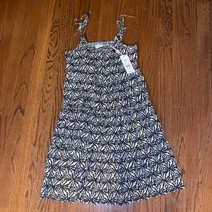 Vineyard vines dress